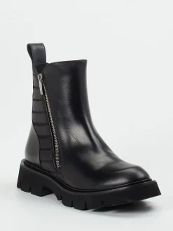Konstantin Starke – Stiefelette aus Kalbleder Schwarz