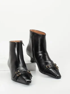 Konstantin Starke – Stiefelette aus Lackleder schwarz