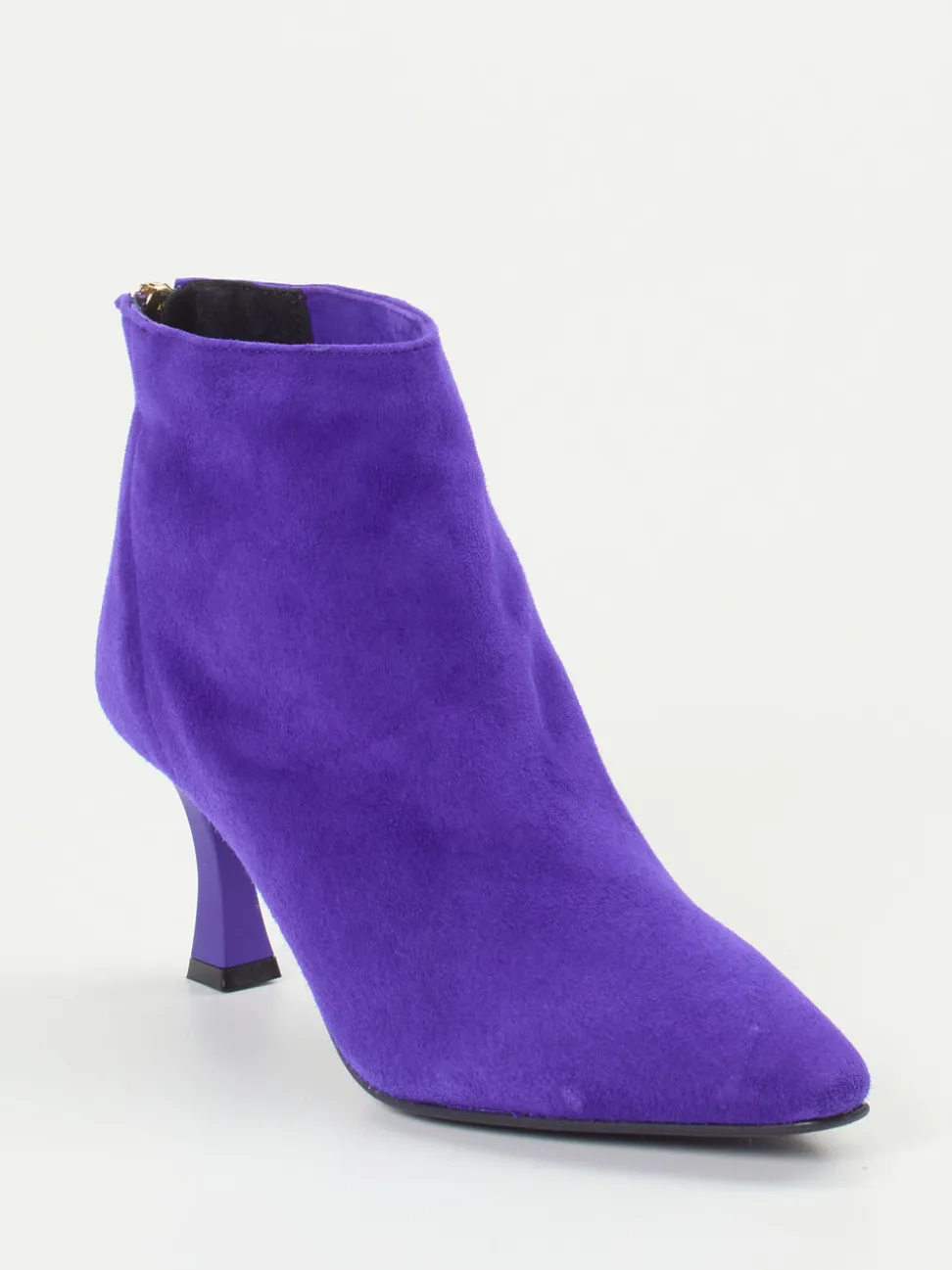 Konstantin Starke – Stiefelette aus Veloursleder Violett