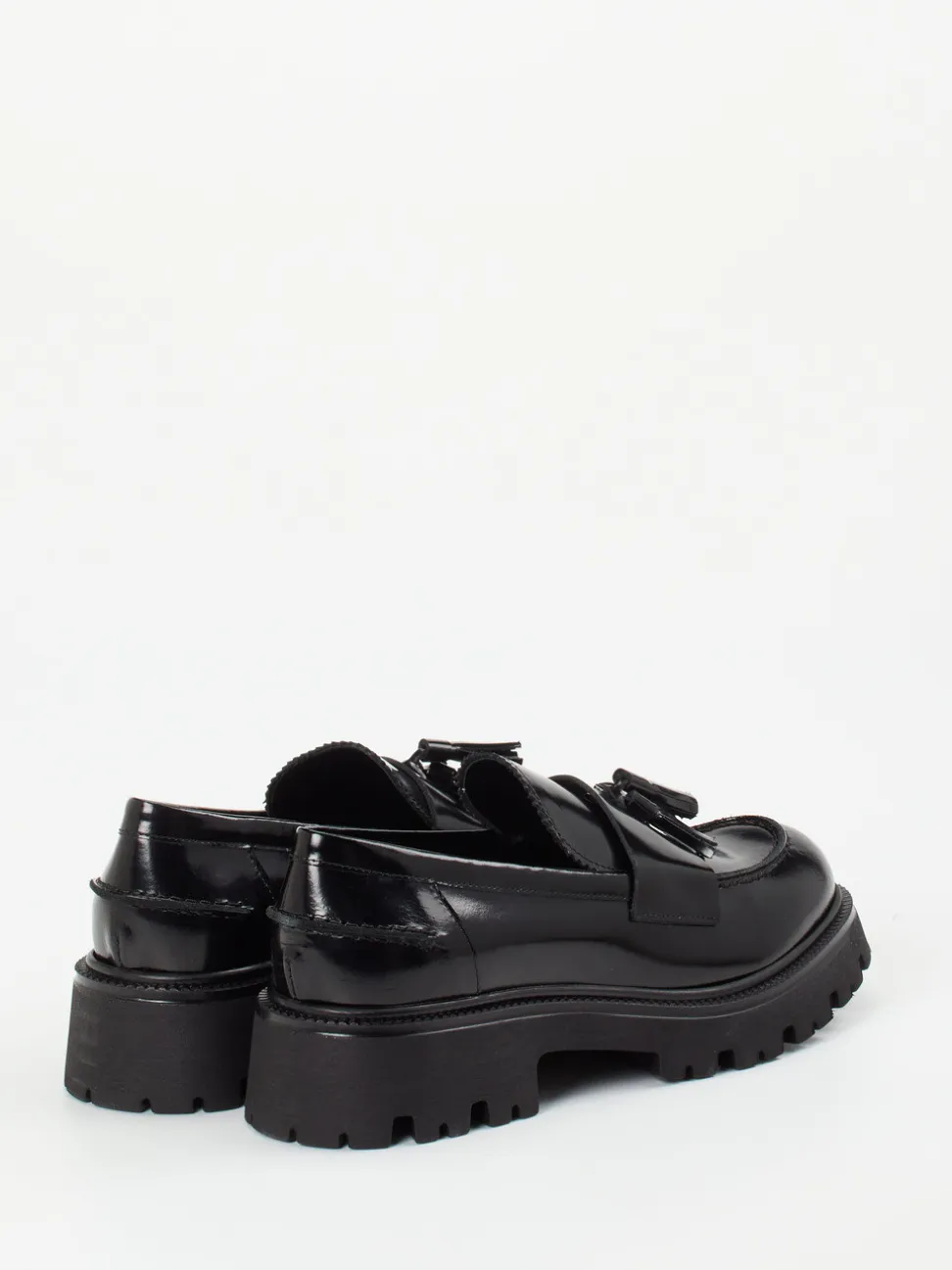Konstantin Starke – Tassel Loafer aus Hochglanzleder Schwarz