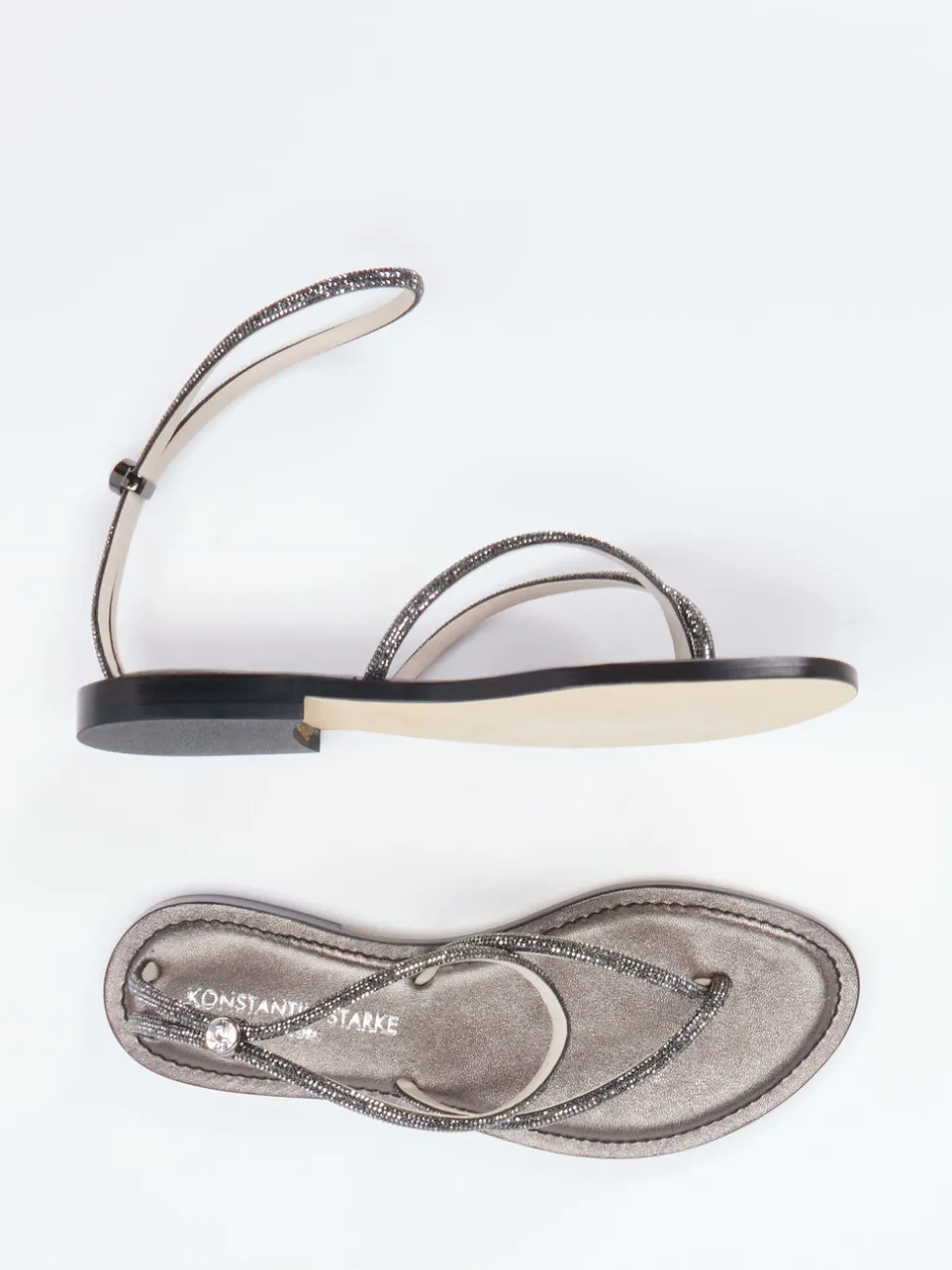 Konstantin Starke – Zehentrenner-Sandalen aus Metallicleder