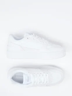 Lacoste – Sneaker aus Leder in Weiß