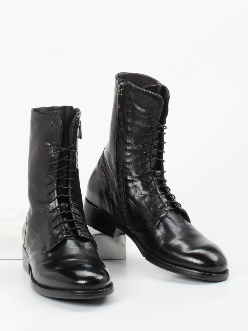 Lemargo – Schnürstiefelette aus Büffelleder schwarz