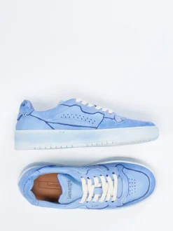 Lemargo – Sneaker aus Hirschleder in Himmelblau