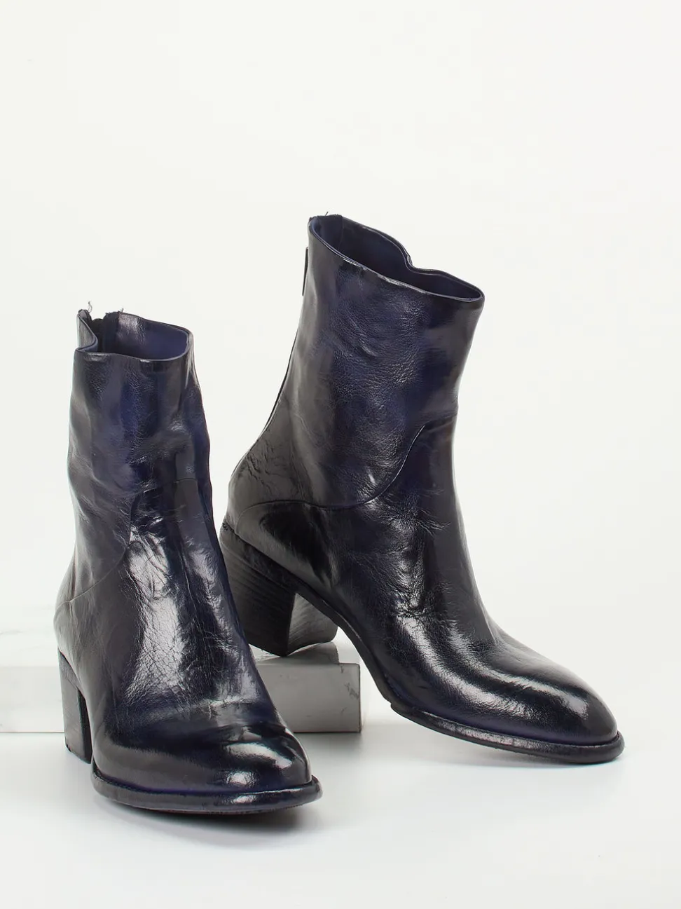 Lemargo – Stiefelette aus Büffelleder Dunkelblau