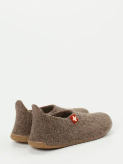 Living Kitzbühel – Hüttenschuhe aus Wollfilz braun