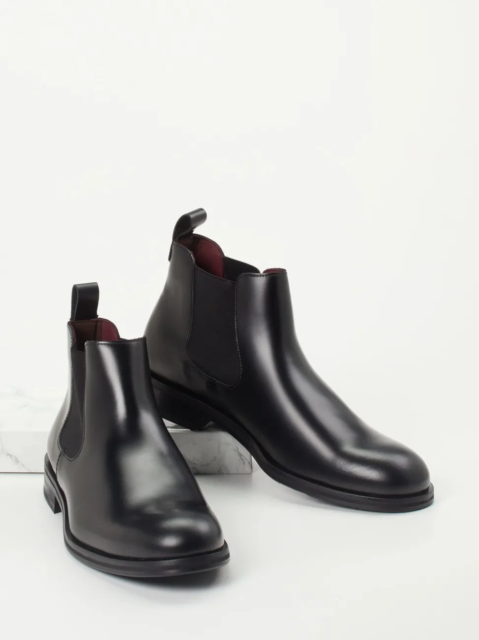 Lloyd – Chelsea Boots aus Hochglanzleder schwarz