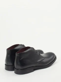 Lloyd – Desert Boots aus Hochglanzleder schwarz