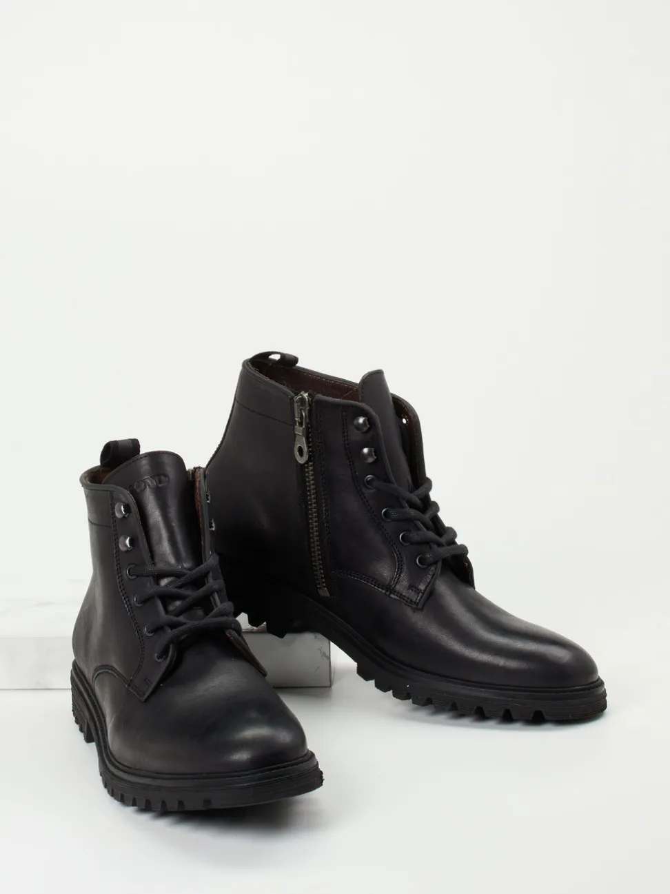 Lloyd – Schnürboots aus Kalbleder schwarz