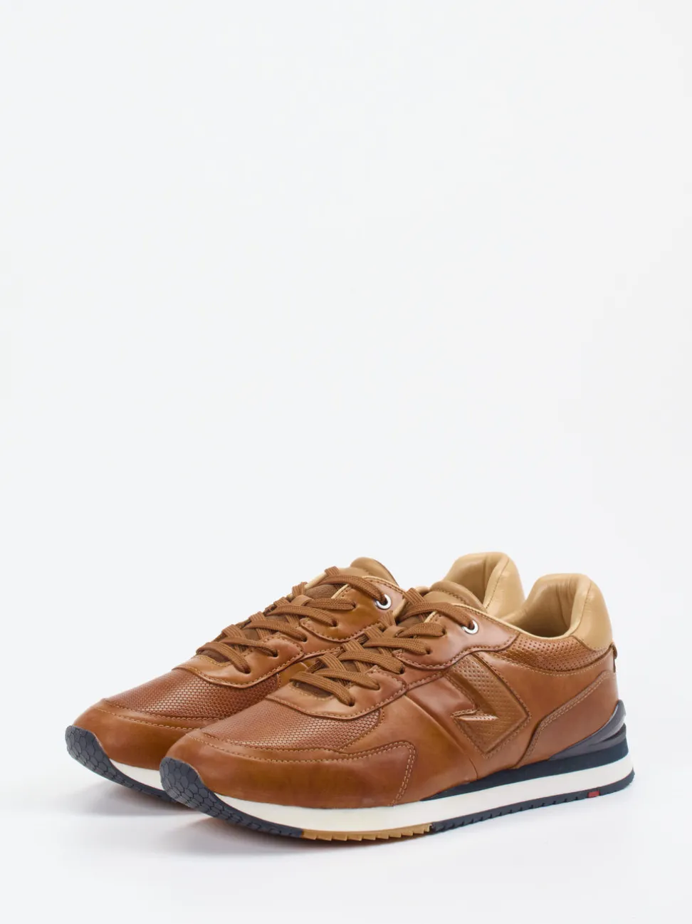 Lloyd – Sneaker aus Glattleder in Cognacbraun