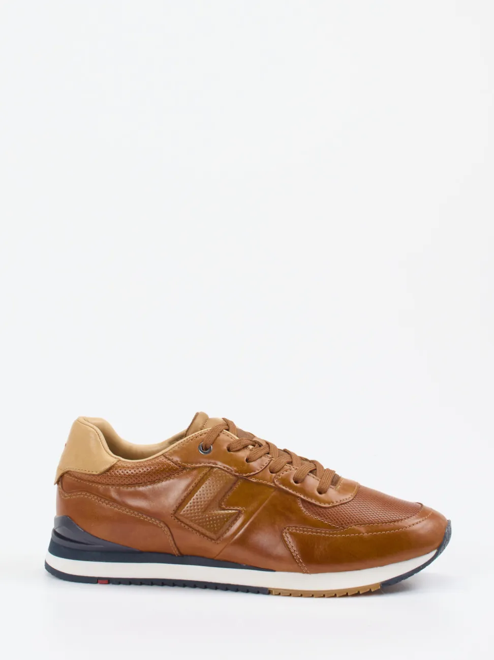 Lloyd – Sneaker aus Glattleder in Cognacbraun