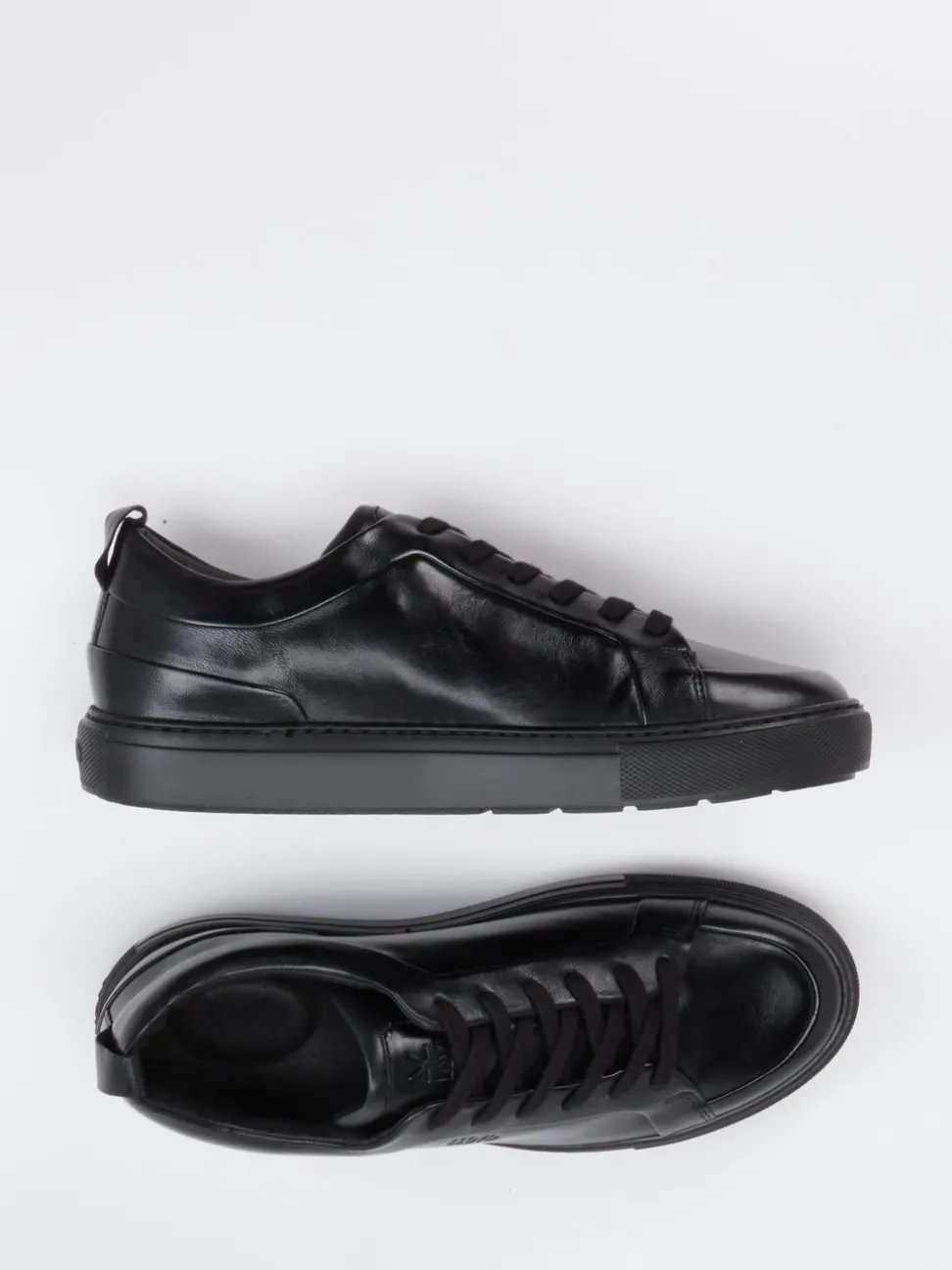 Lloyd – Sneaker aus Kalbleder schwarz glänzend
