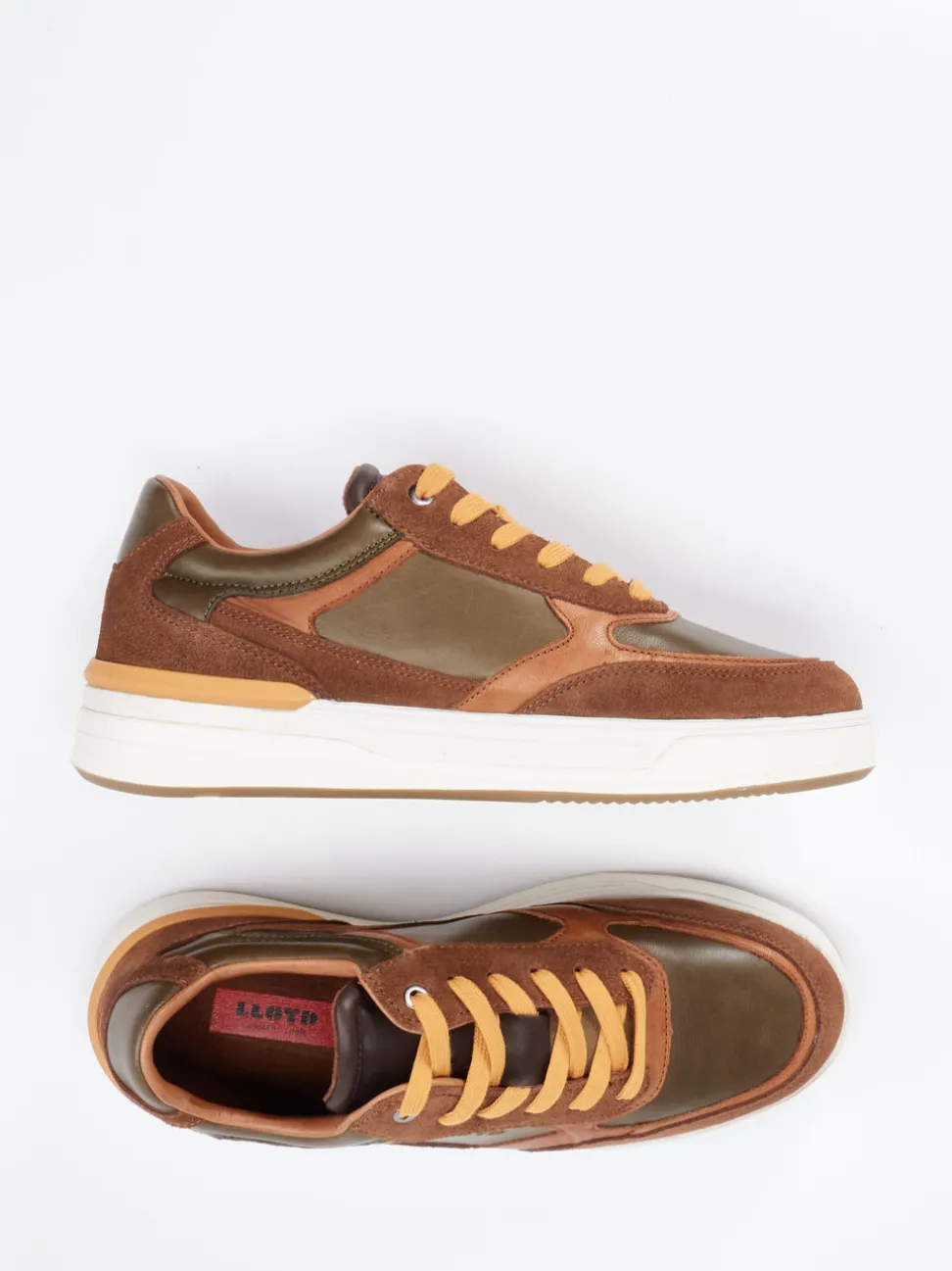 Lloyd – Sneaker aus Kalbleder und Veloursleder oliv