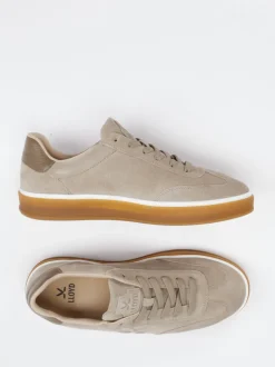 Lloyd – Sneaker aus Veloursleder in Sandbeige