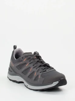 Lowa – Wanderschuh aus Textil und Synthetik grau