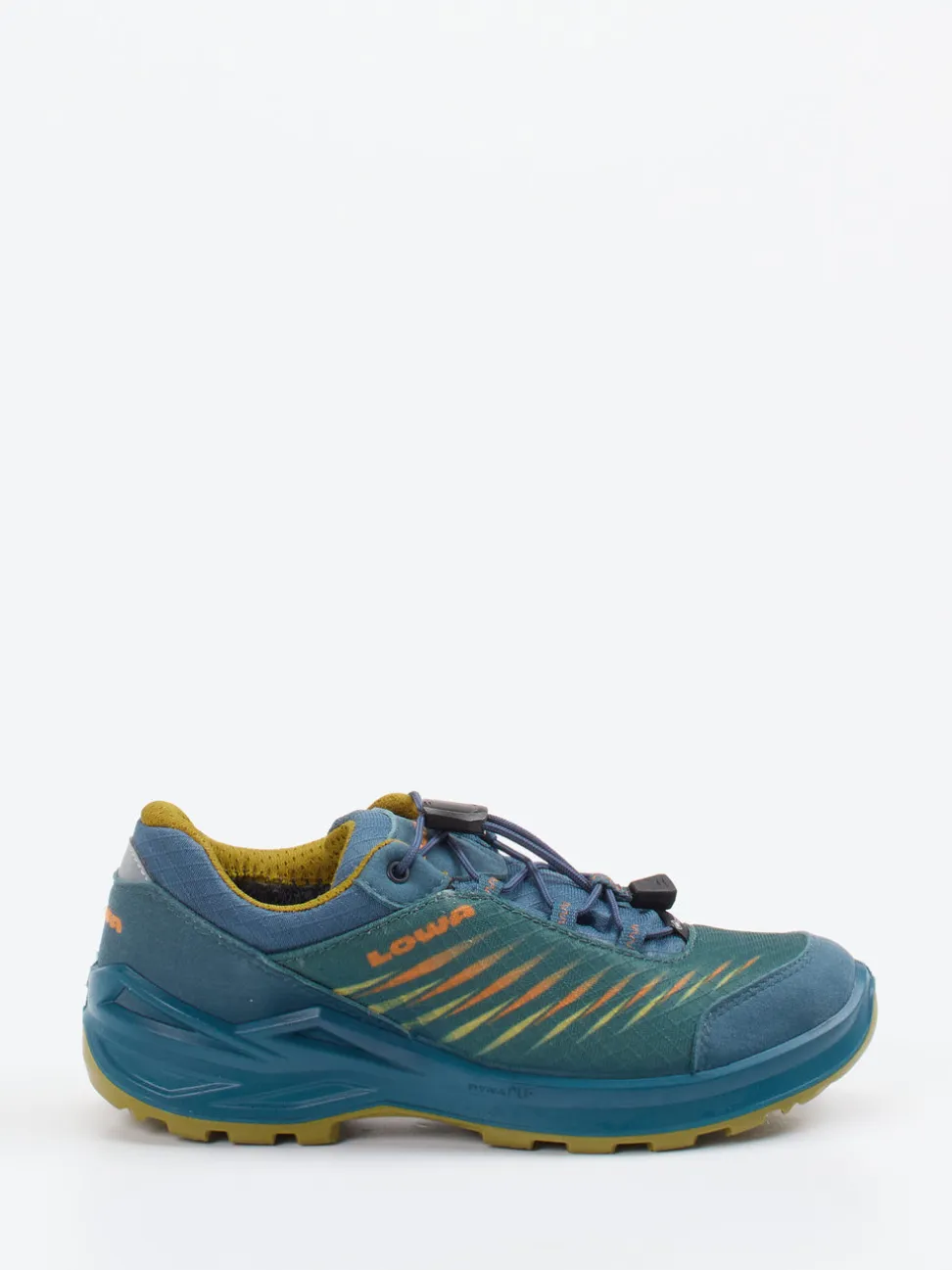 Lowa – Wanderschuhe aus Textil in Petrolblau