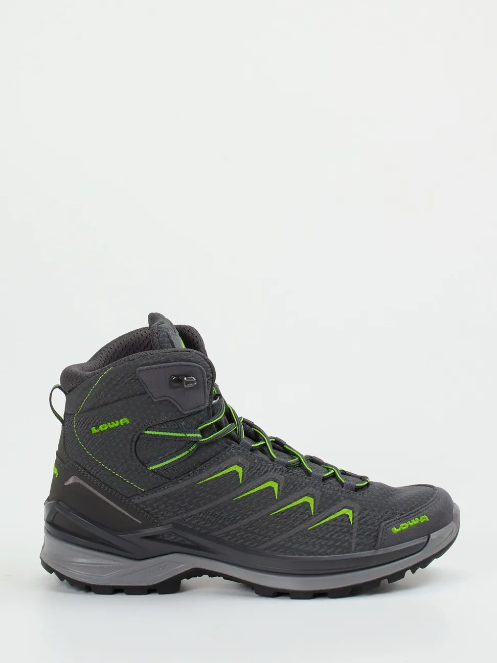 Lowa – Wanderschuhe aus Veloursleder und Textil anthrazit