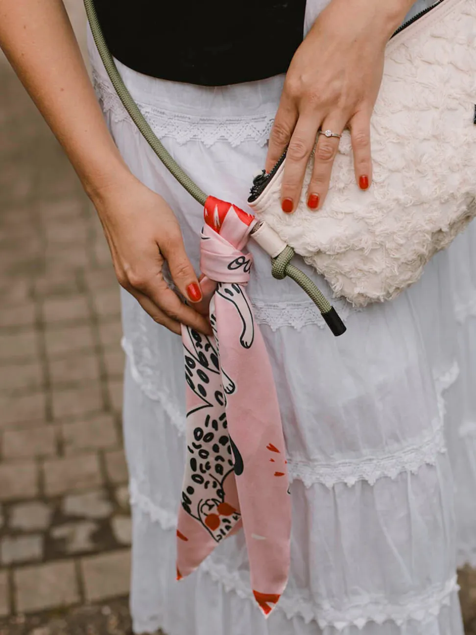 Lua Accessories – Halstuch aus Seide in Rosa