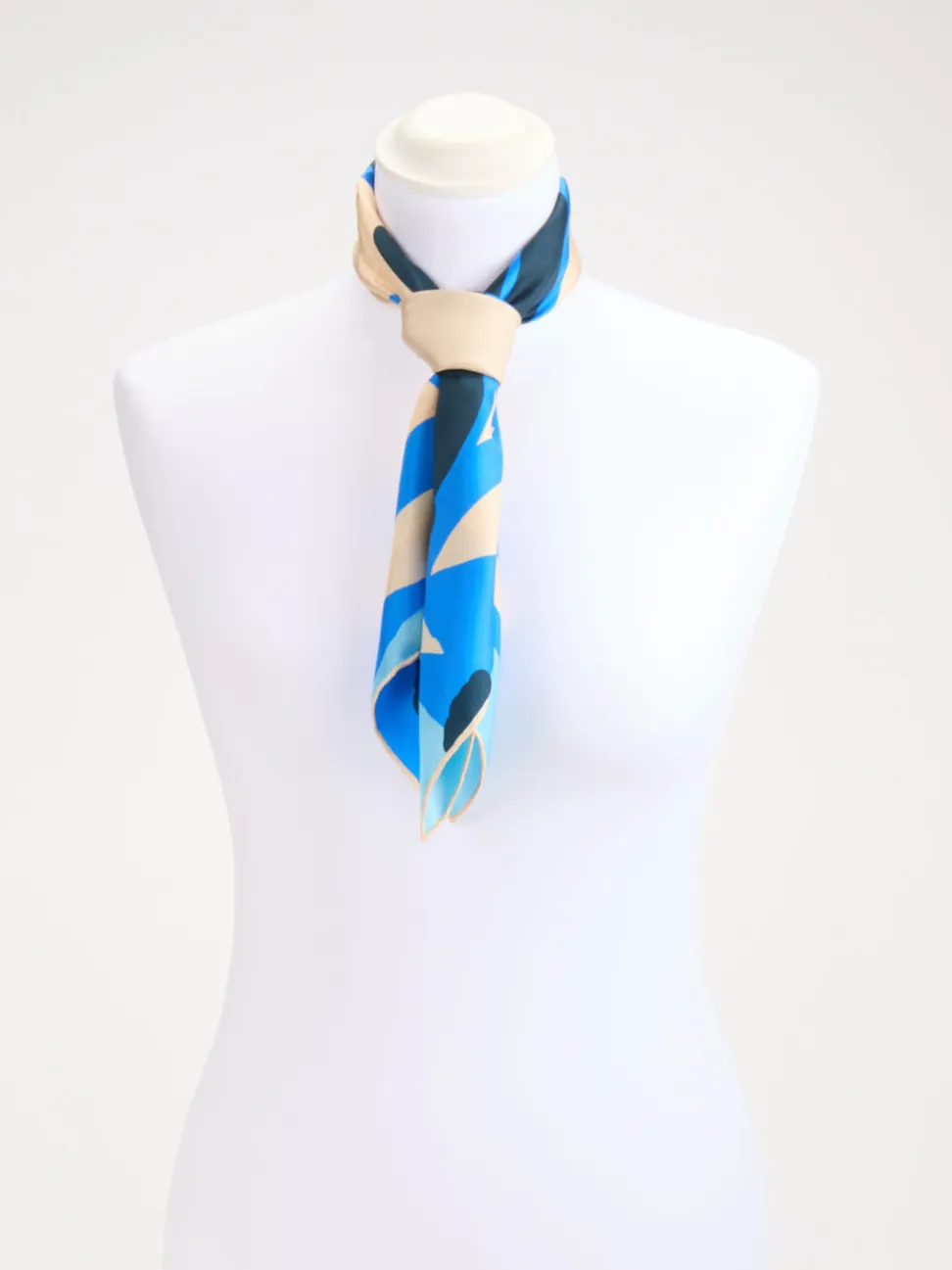 Lua Accessories – Seidentuch aus Seide in Blau-Beige