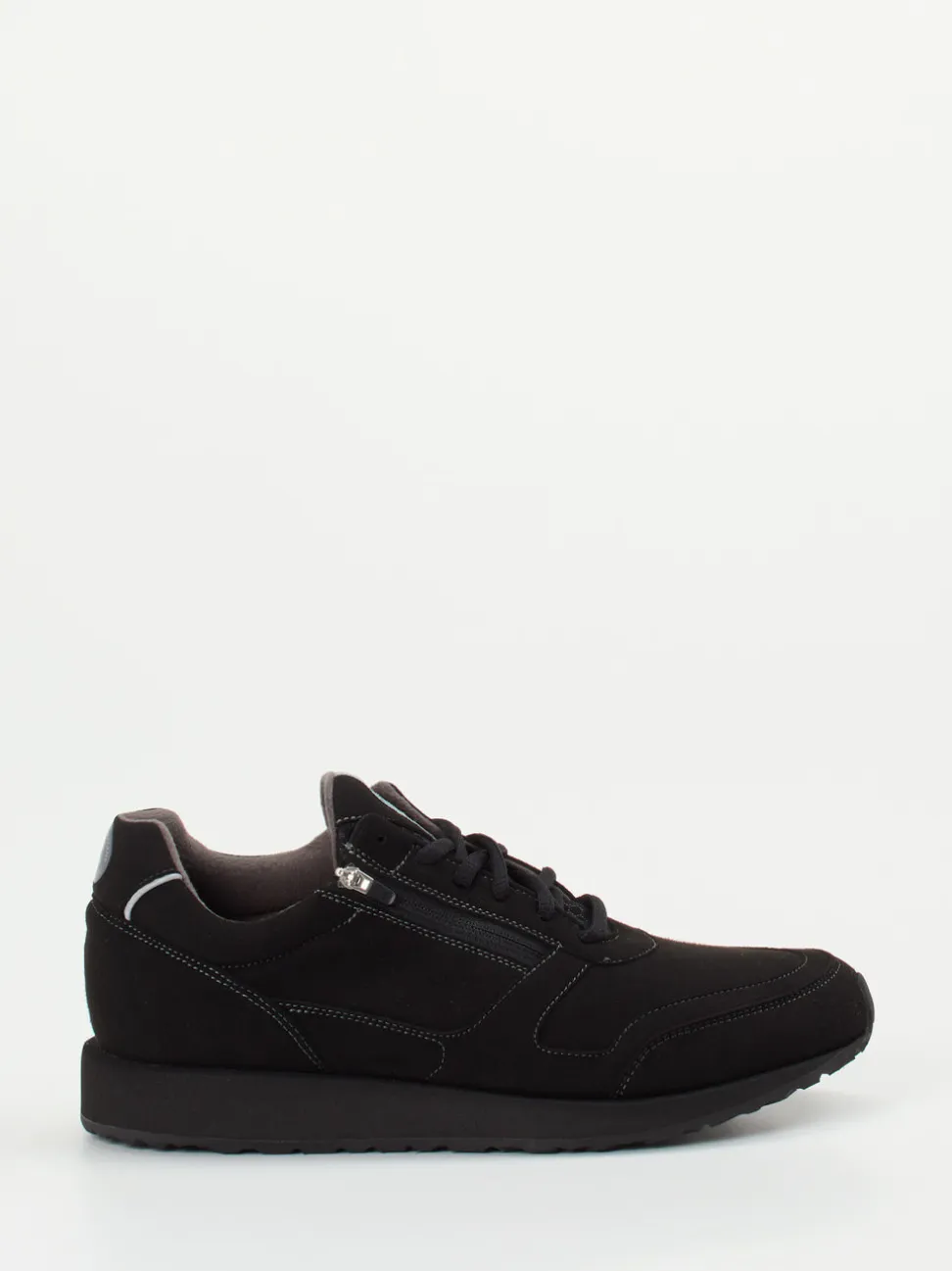 Lunge – Sneaker aus Textil in Velourslederoptik