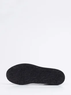 Lunge – Sneaker aus Textil in hellgrauem Velours