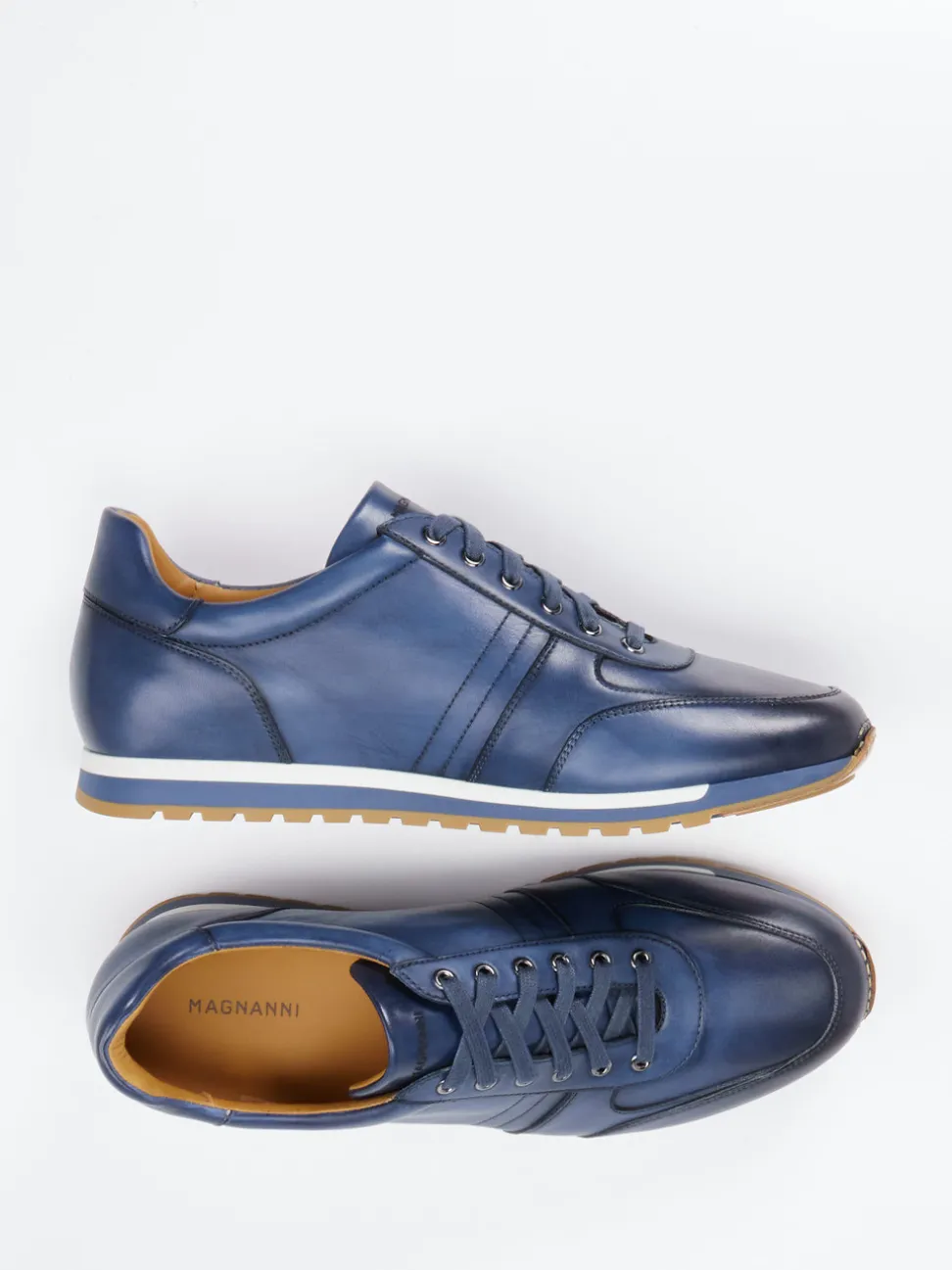 Magnanni – Sneaker aus Kalbleder in Nachtblau