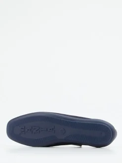 Mania – Loafer aus Veloursleder mit Strassbesatz