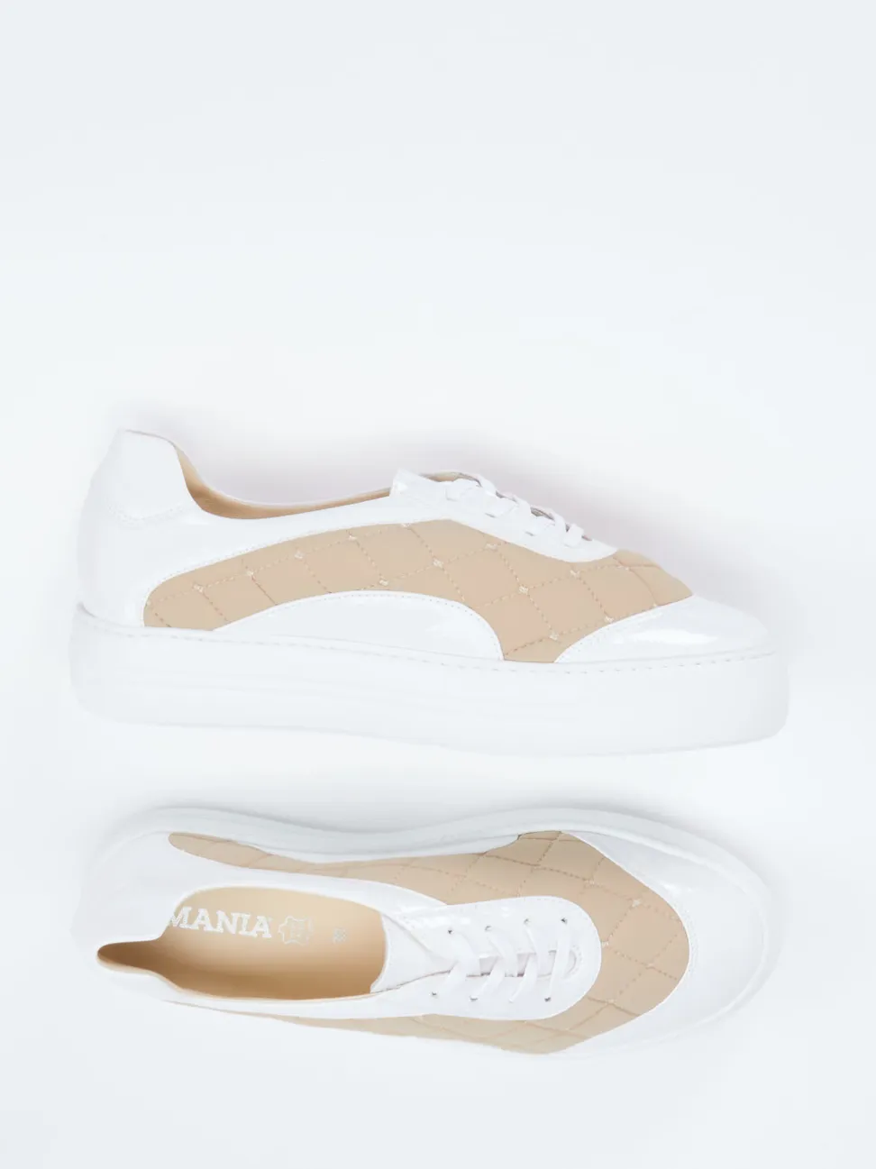 Mania – Sneaker aus Lackleder mit Stepp-Optik