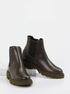 Mannori – Chelsea Boots aus Kalbleder Olivgrün