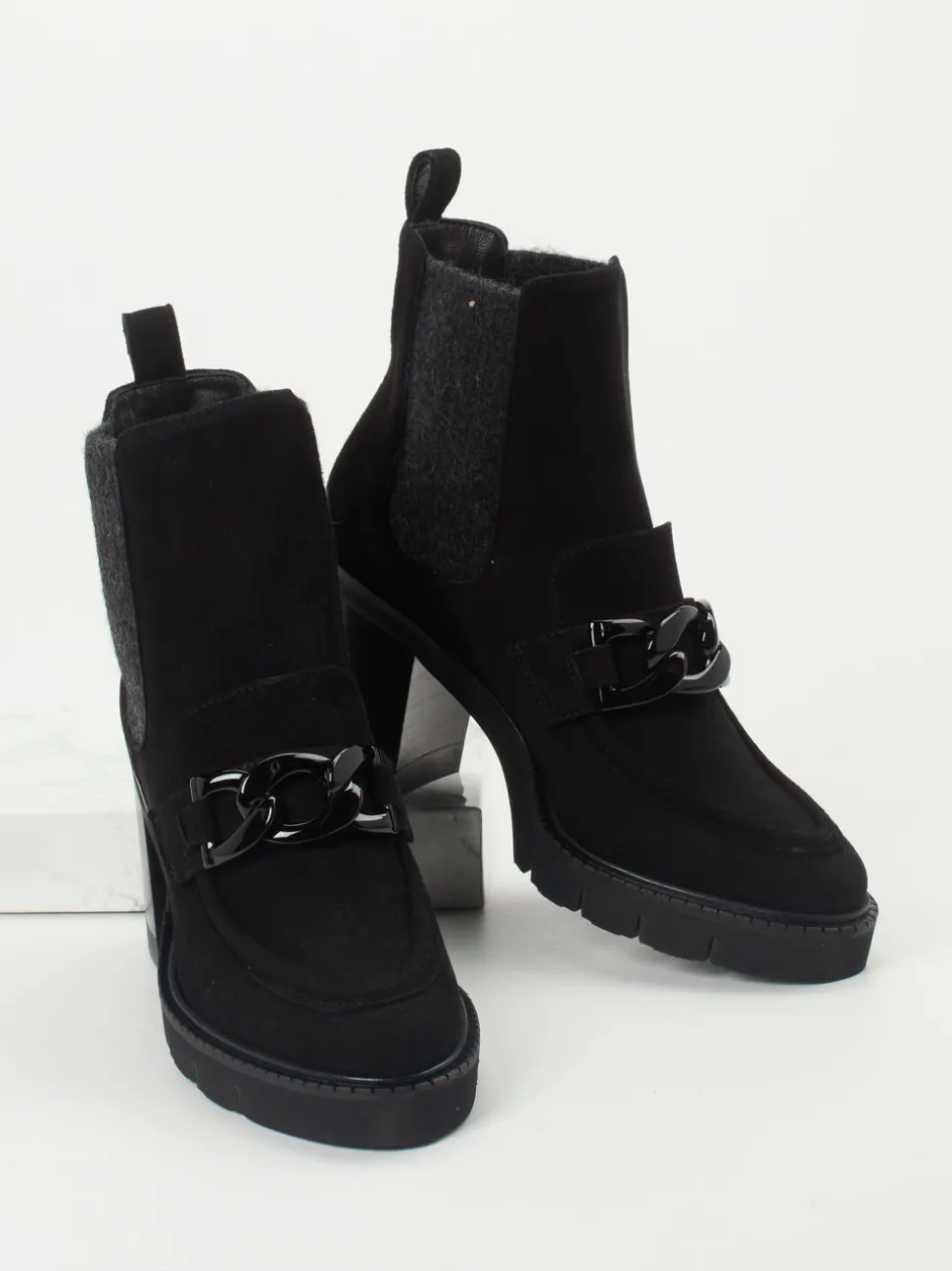 Mannori – Chelsea Boots aus Veloursleder Schwarz