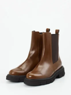 Mannori – Chelsea Boots aus Kalbleder in Braun