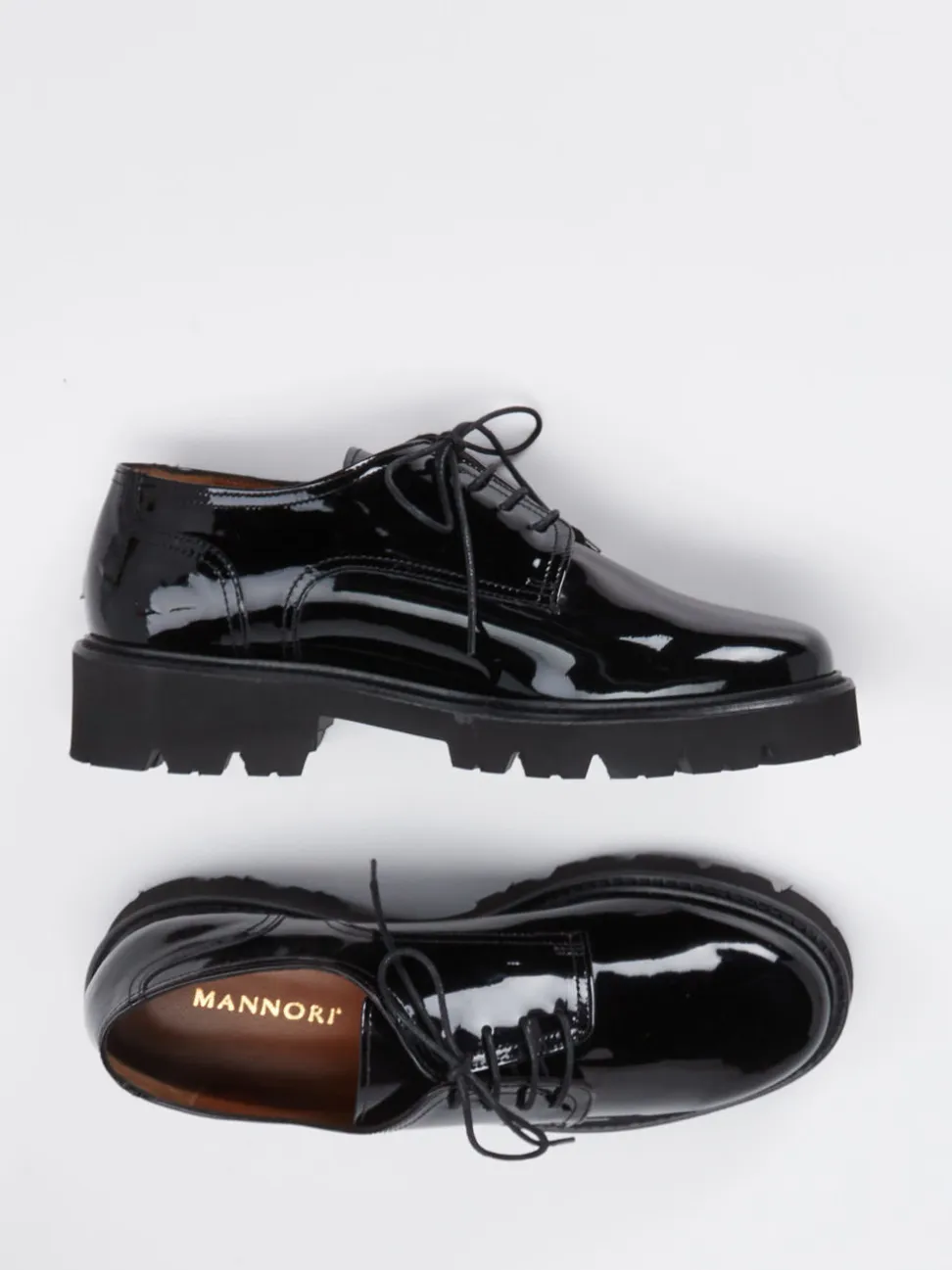 Mannori – Derby-Schuhe aus Lackleder Schwarz