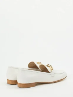 Mannori – Loafer aus Kalbleder in Offwhite