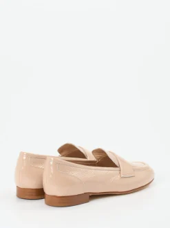 Mannori – Loafer aus Lackleder in Nude-Beige