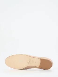 Mannori – Loafer aus Lackleder in Nude-Beige