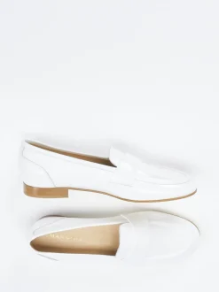 Mannori – Loafer aus Lackleder weiß glänzend