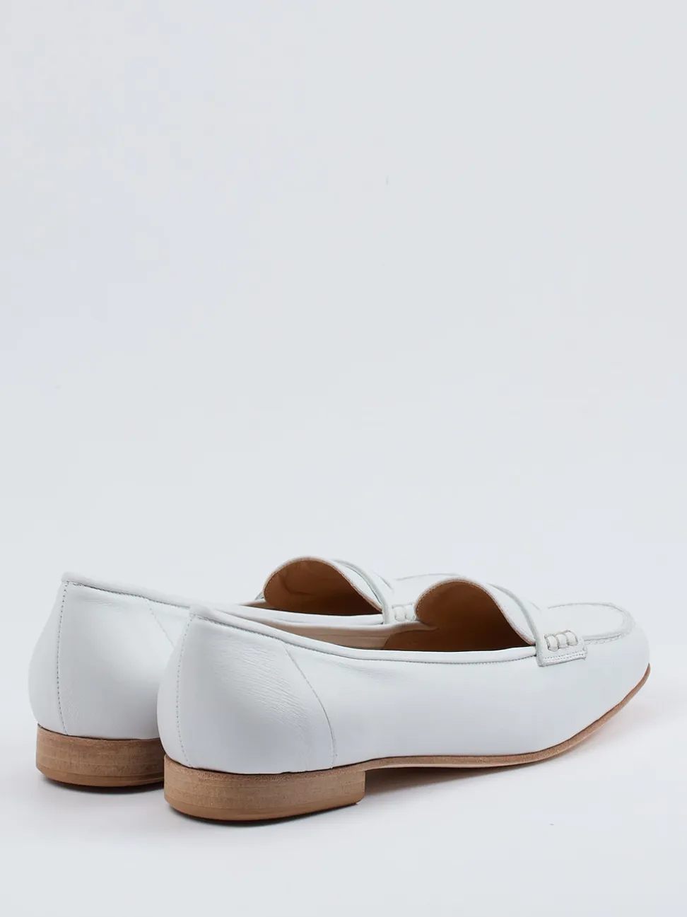 Mannori – Loafer aus Lammleder in Off-White