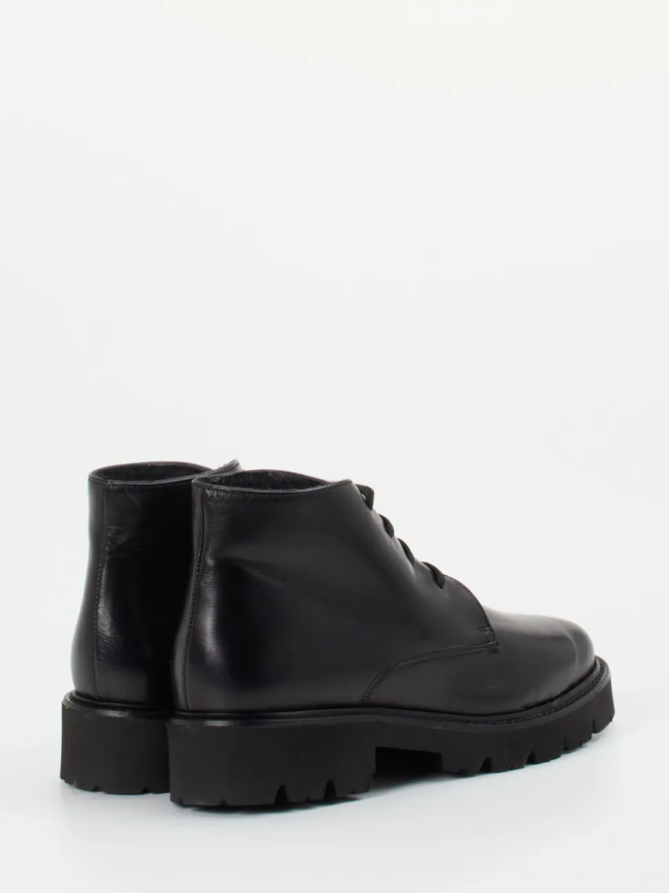 Mannori – Schnürboots aus Lammleder Schwarz