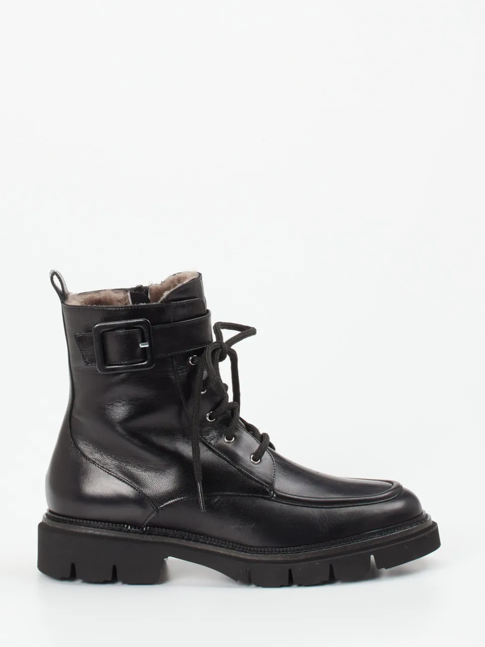 Mannori – Schnürboots aus Lammleder Schwarz