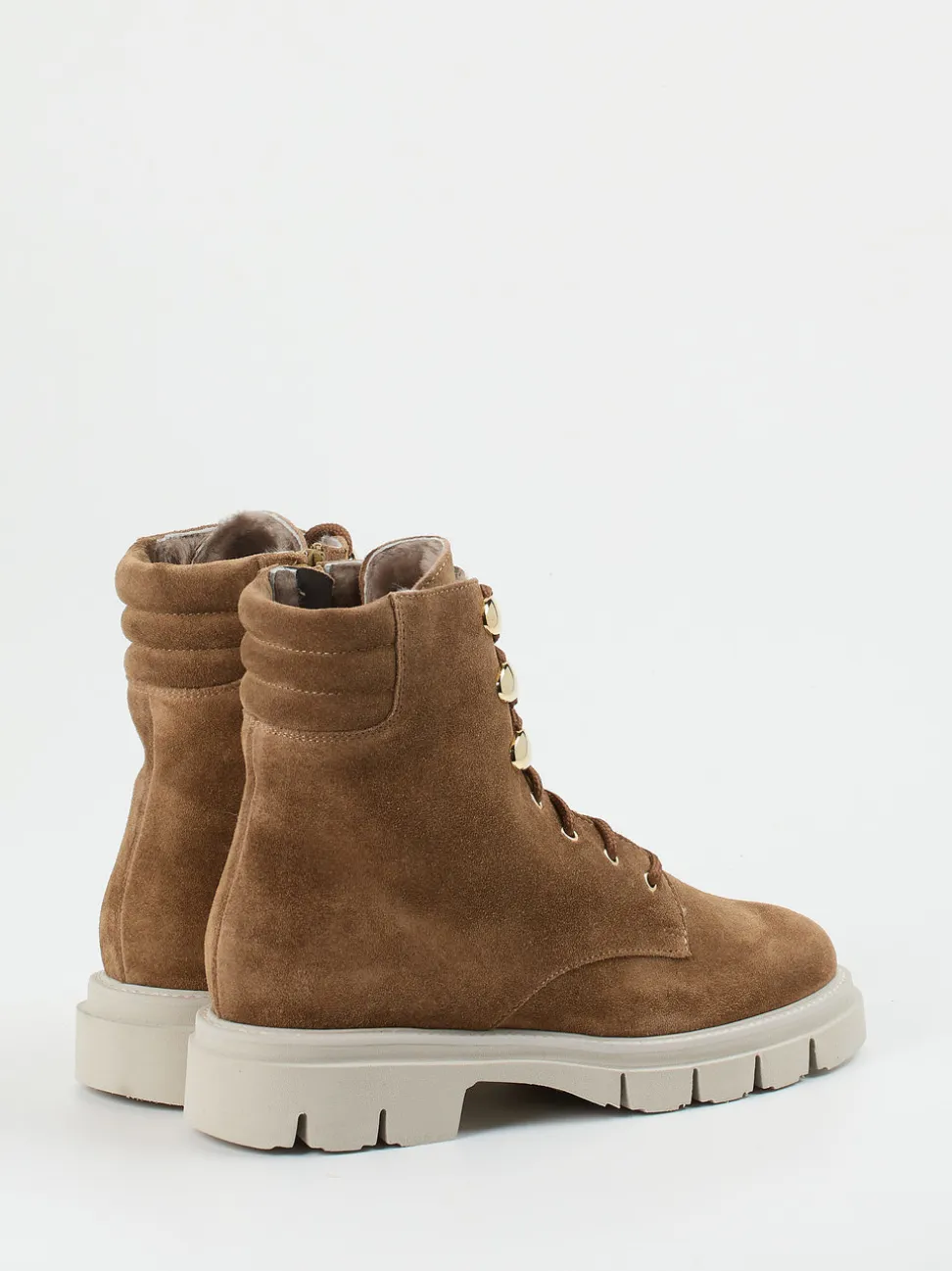 Mannori – Schnürboots aus Veloursleder karamellbraun