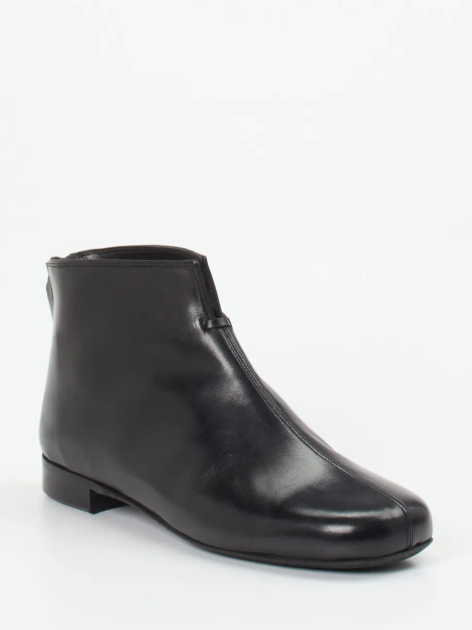 Mannori – Stiefelette aus Lammleder schwarz