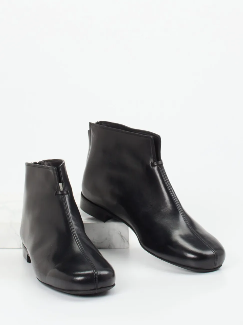 Mannori – Stiefelette aus Lammleder schwarz