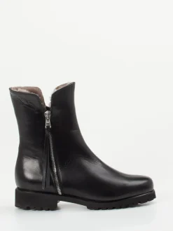 Mannori – Stiefelette aus Lammleder schwarz