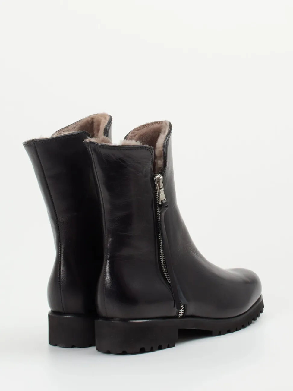 Mannori – Stiefelette aus Lammleder schwarz