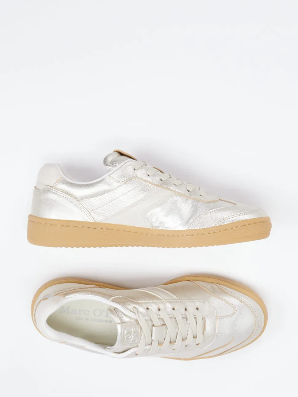 Marc O'Polo – Sneaker aus Metallicleder silberfarben