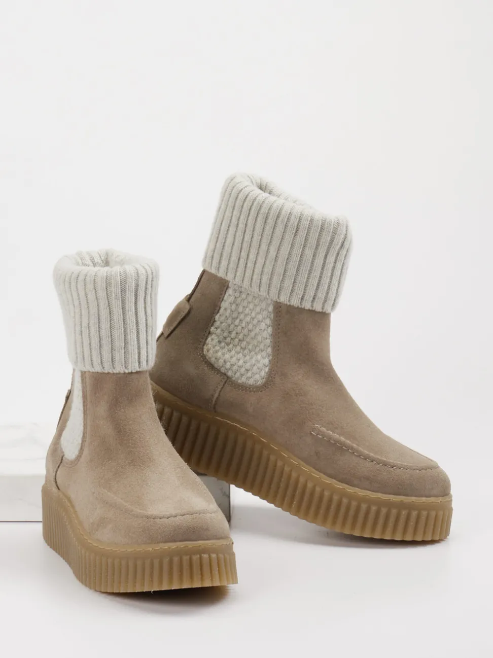 Marc O'Polo – Stiefelette aus Veloursleder beige