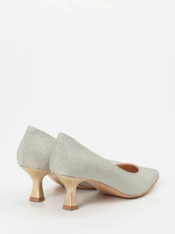 Maripé – Kitten-Heel-Pumps aus Glitzertextil silber