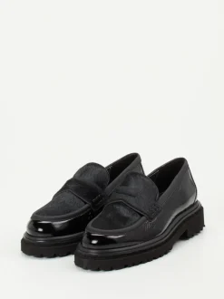 Maripé – Loafer aus Lackleder mit Ponyfell-Optik