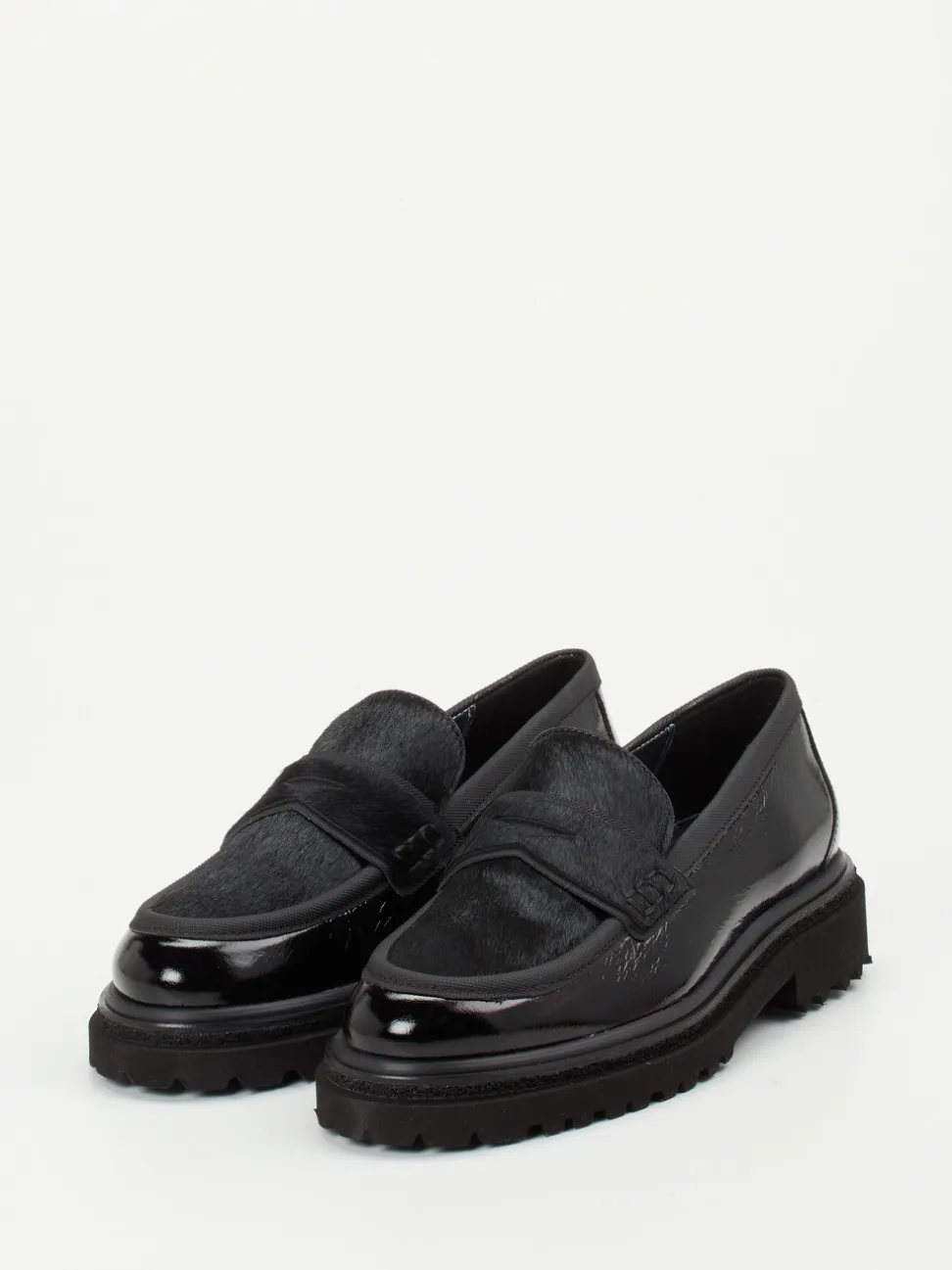 Maripé – Loafer aus Lackleder mit Ponyfell-Optik