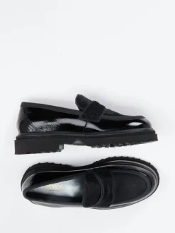Maripé – Loafer aus Lackleder mit Ponyfell-Optik